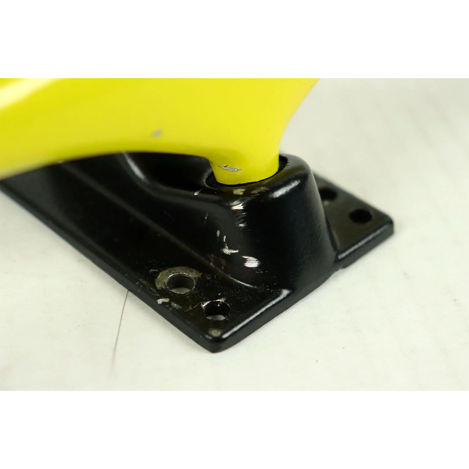 Blem Havoc Skateboard Trucks 5.25 Hangar (8.25" Axle) Yellow - Image 2