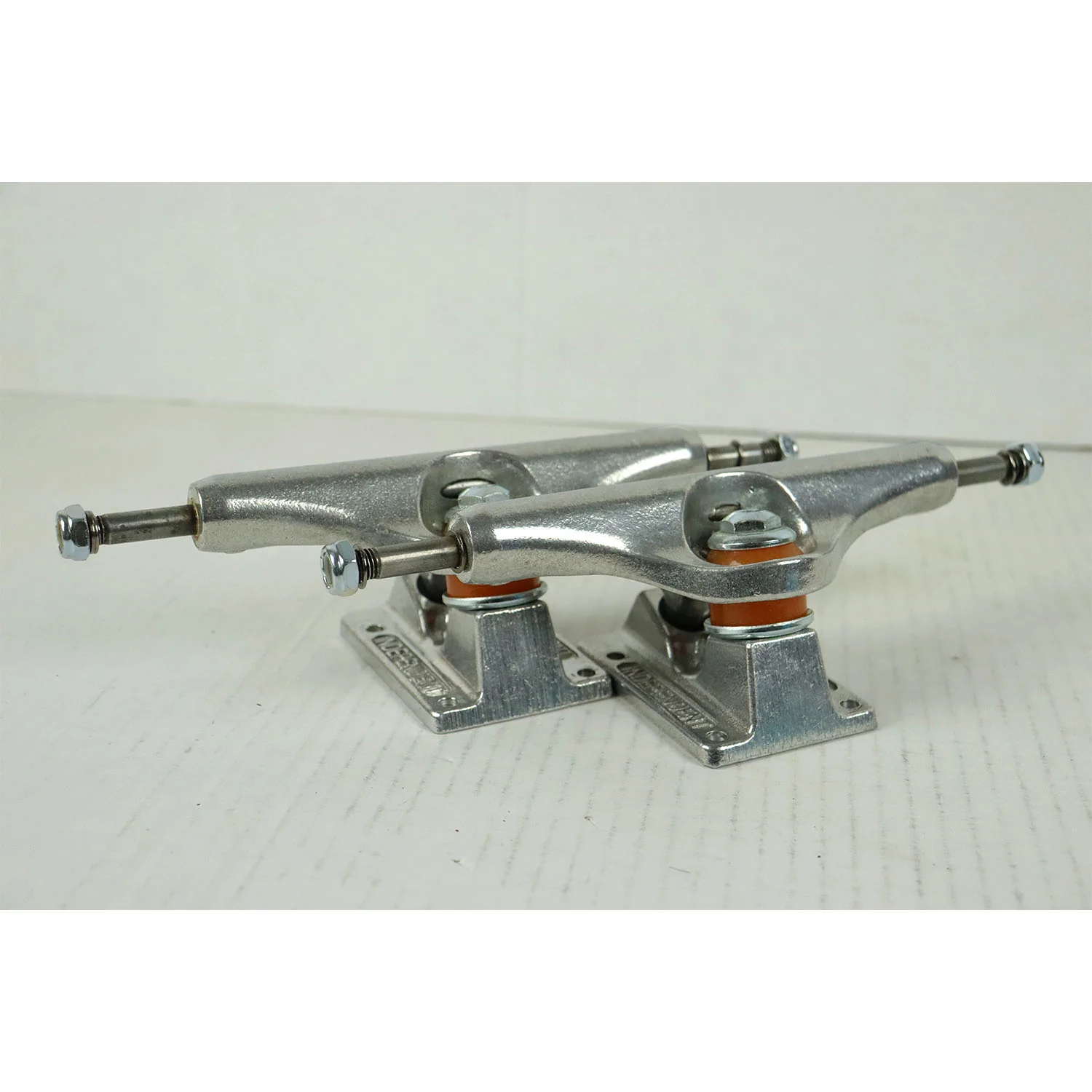 Blem Independent Skateboard Trucks Mids Silver 149 (8.5")