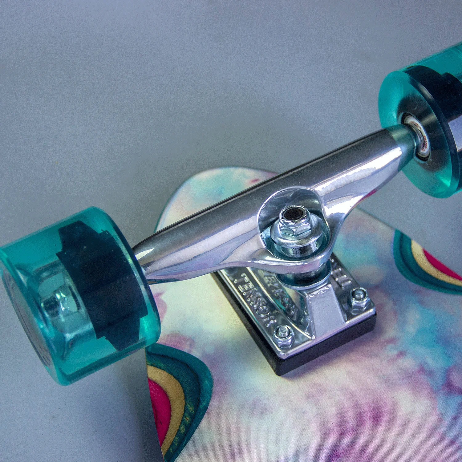 Dusters Longboard Complete Cruisin Chrome Pintail Holographic 37" - Image 3