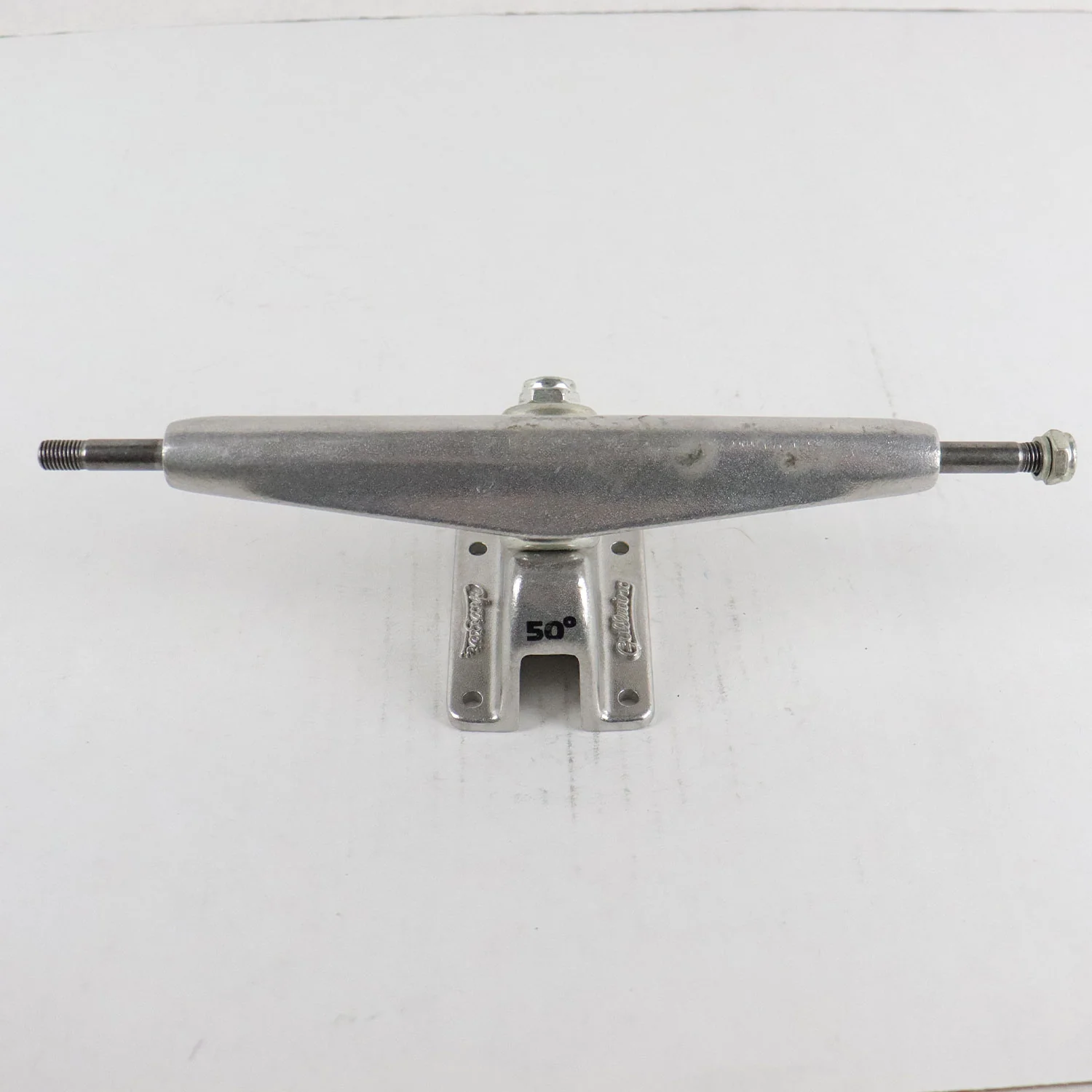 Single Longboard Truck Gullwing Charger Silver/Red Bushing 10" Axle - Image 2